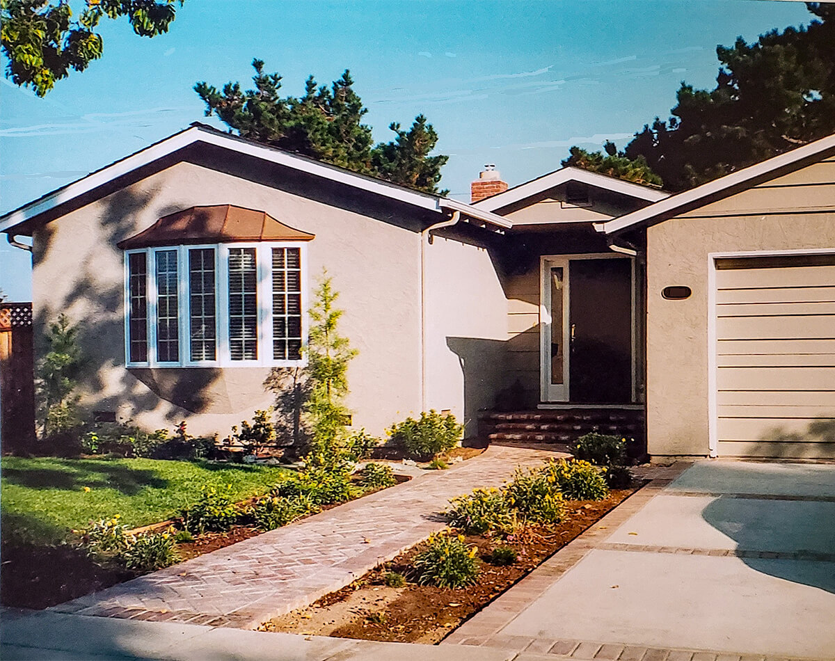 Robertson Residence Exterior
